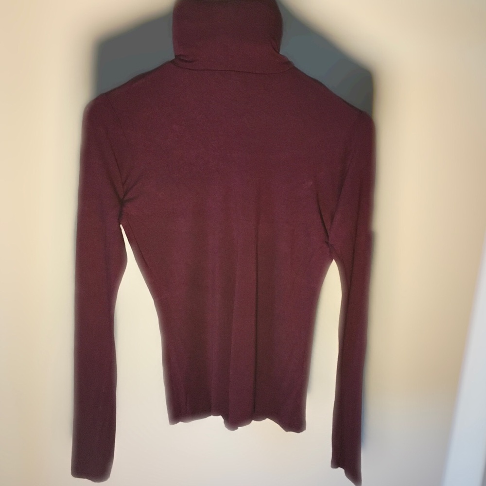 Active Basic Turtle Neck - Picture 2 of 3